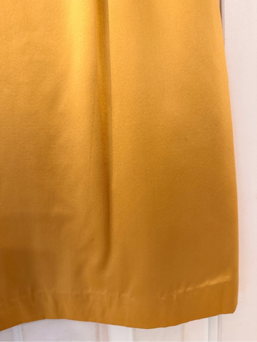 AKA New York Golden Silk Straight Skirt, Fully Lined, Back zip, Elegant! Sz 8 - Picture 5 of 15
